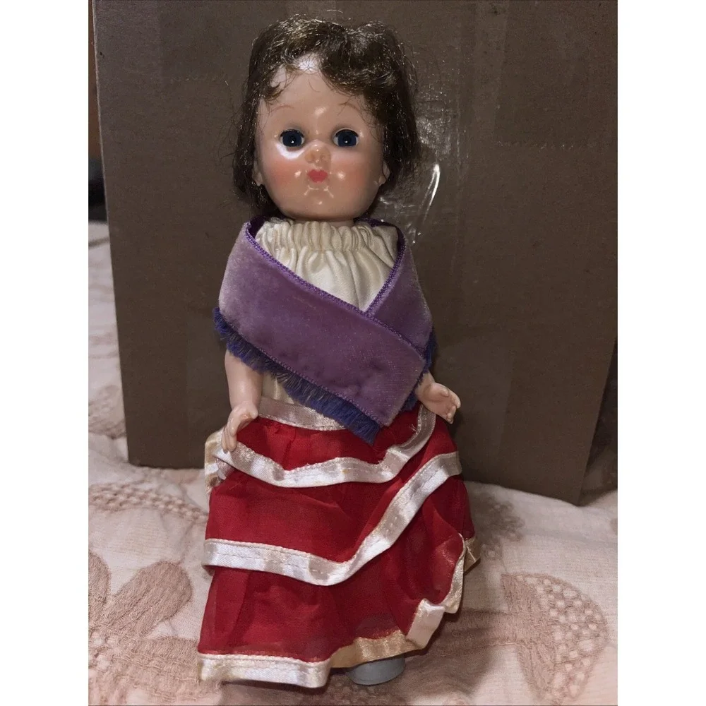 vintage  Sleepy Eyed Jointed vogue ginny‎ doll  , Tulle Skirt bkw